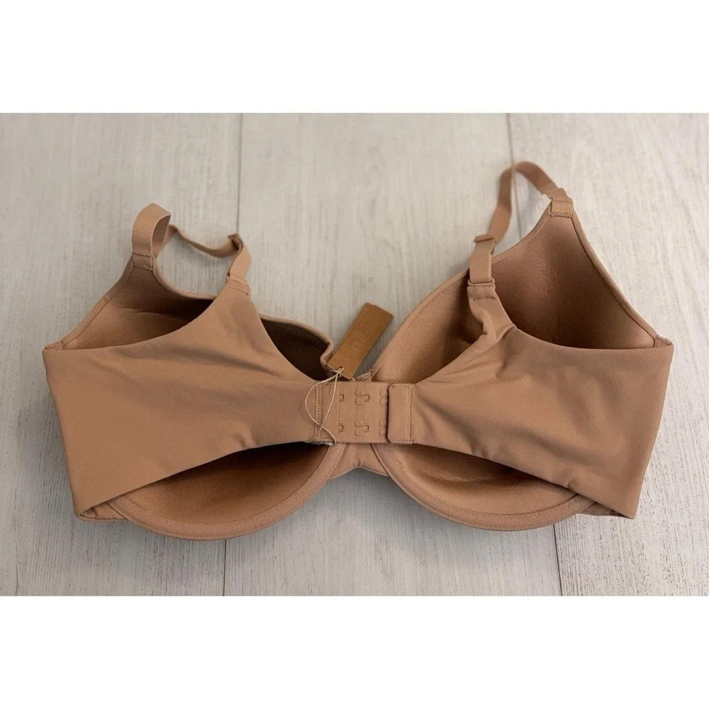 NWT Skims Fits Everybody‎ T-Shirt Bra 38DD Color Clay Nude